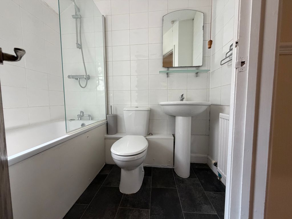 Property photo 2 of 9 Image