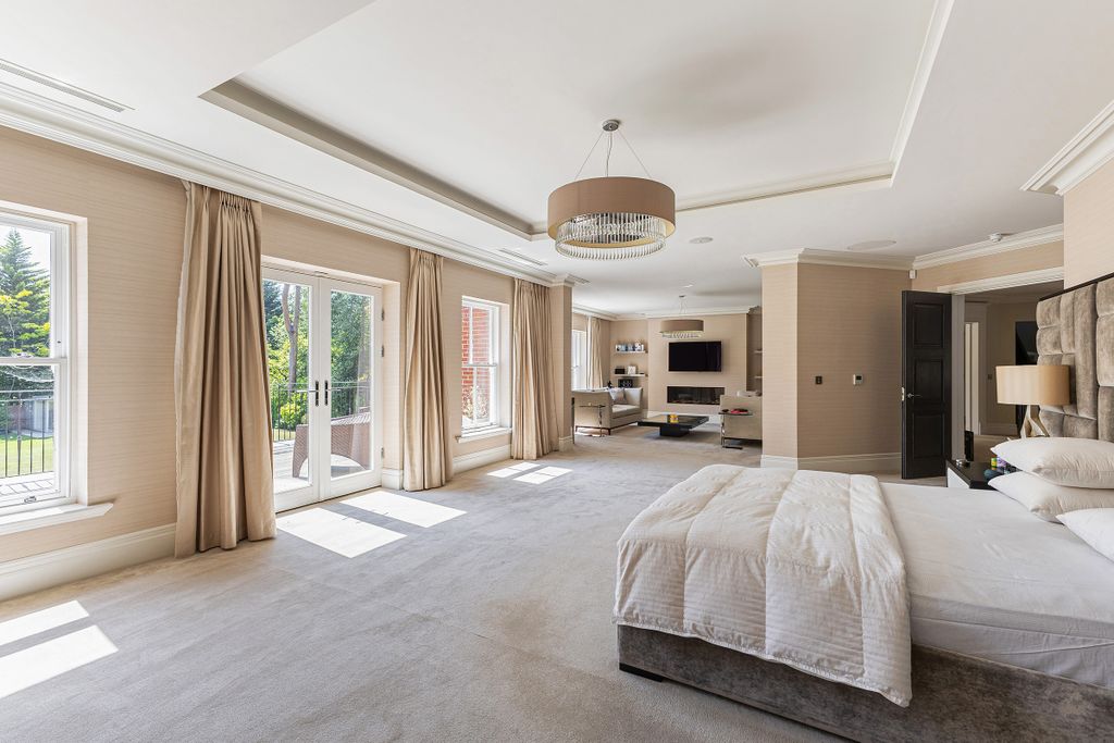 Additional image 14 of 6 bed property for saleRegent's Walk, Ascot, Berkshire SL5