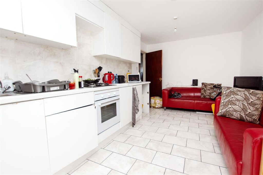 Property photo 2 of 11 Open Plan Kitchen/ L
