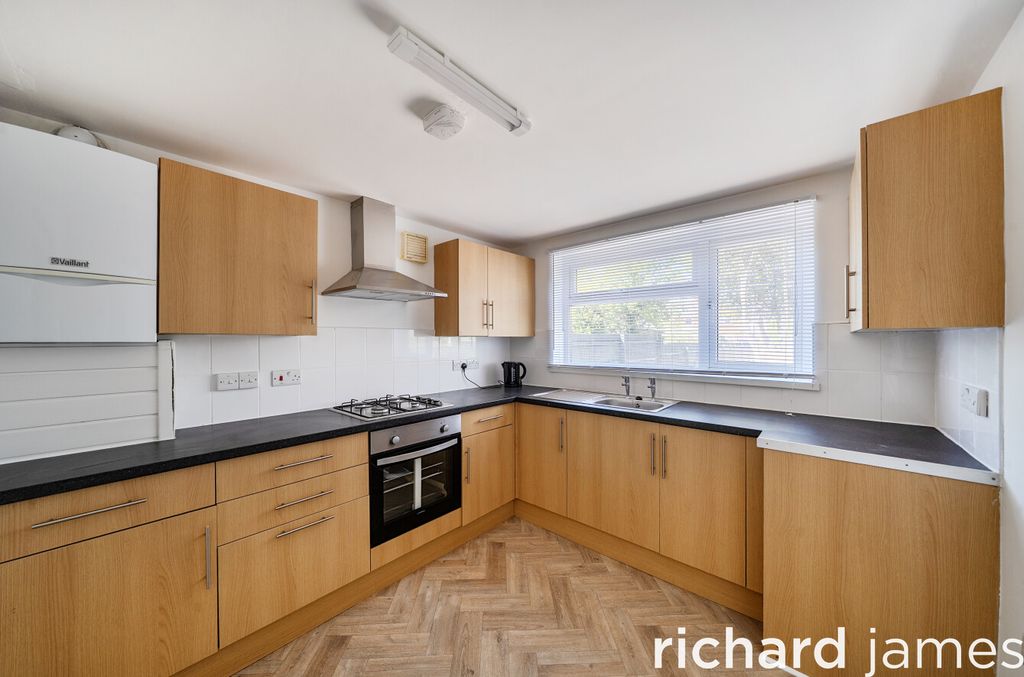 Property photo 3 of 13 4605Fafbcdcb480487622Bab51941E60