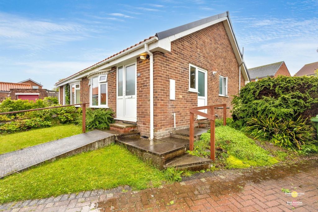 Property photo 2 of 14
