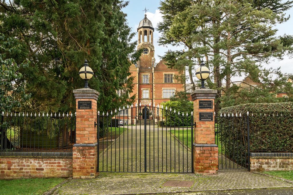 Property photo 1 of 21