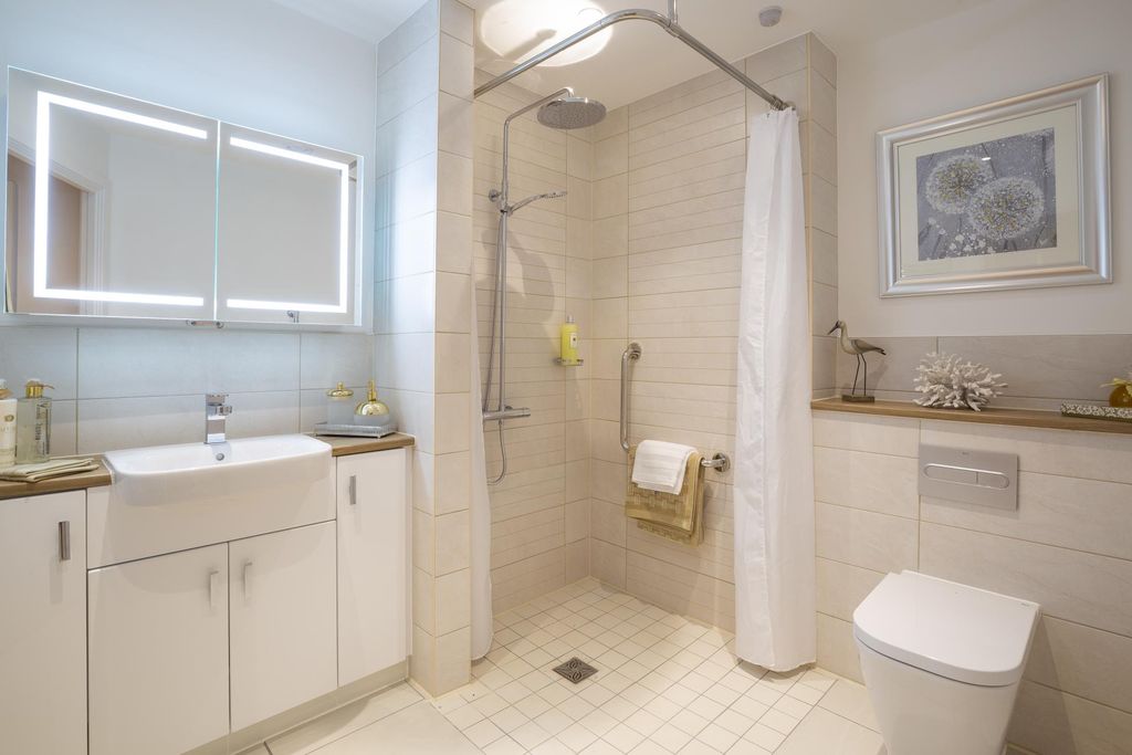 Property photo 2 of 11 Show Home Shower Room