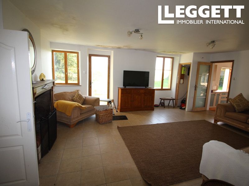 Property photo 3 of 10