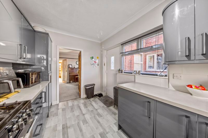 Property photo 3 of 27 Kitchen