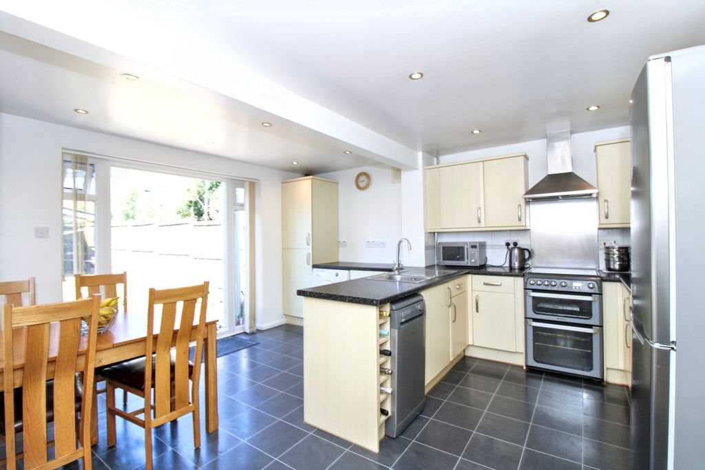 Property photo 2 of 14 Kitchen/Diner