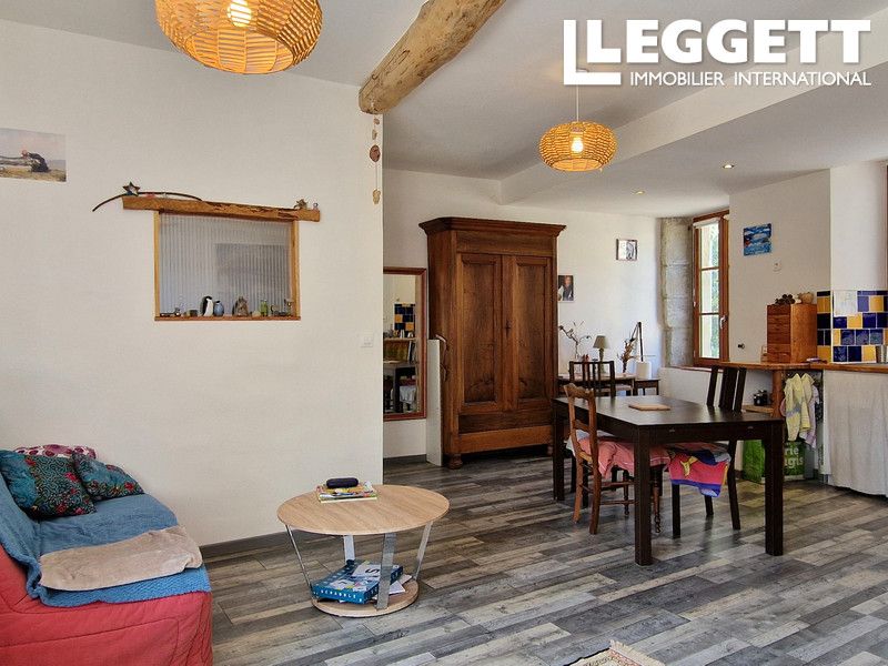 Property photo 3 of 10