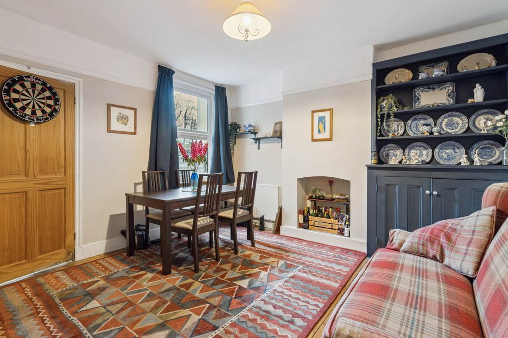 Property photo 3 of 13