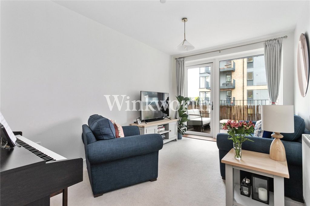 Property photo 1 of 19 Picture No. 04