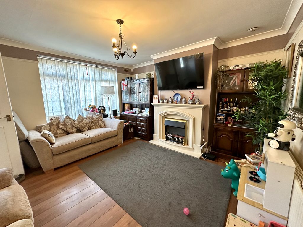 Property photo 3 of 15