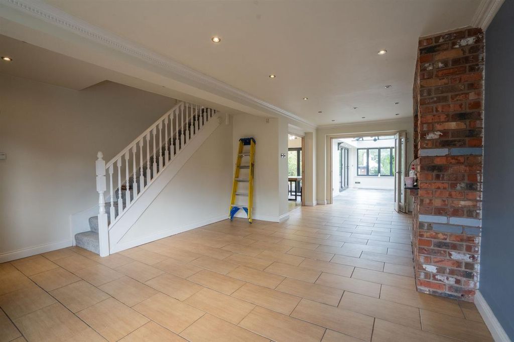 Property photo 3 of 26