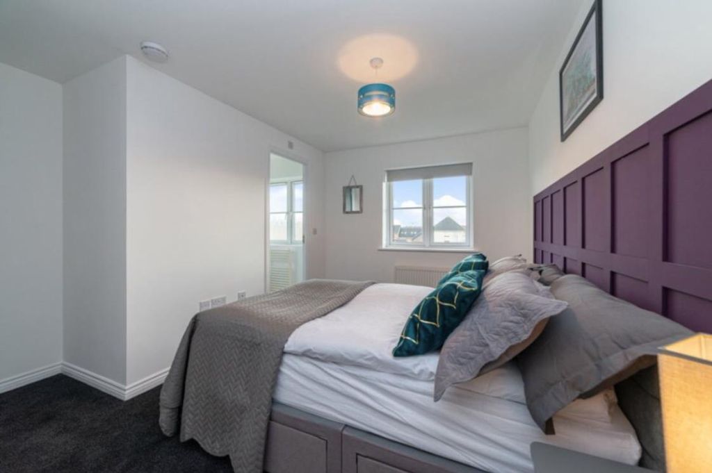 Property photo 3 of 4