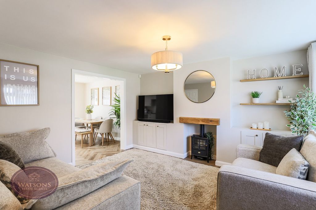 Property photo 3 of 34