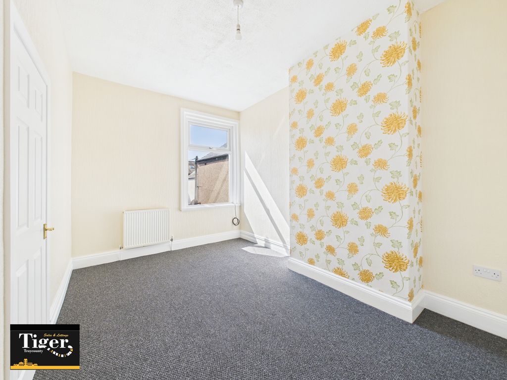 Property photo 2 of 7 Cam03440G0-Pr0310-Still011