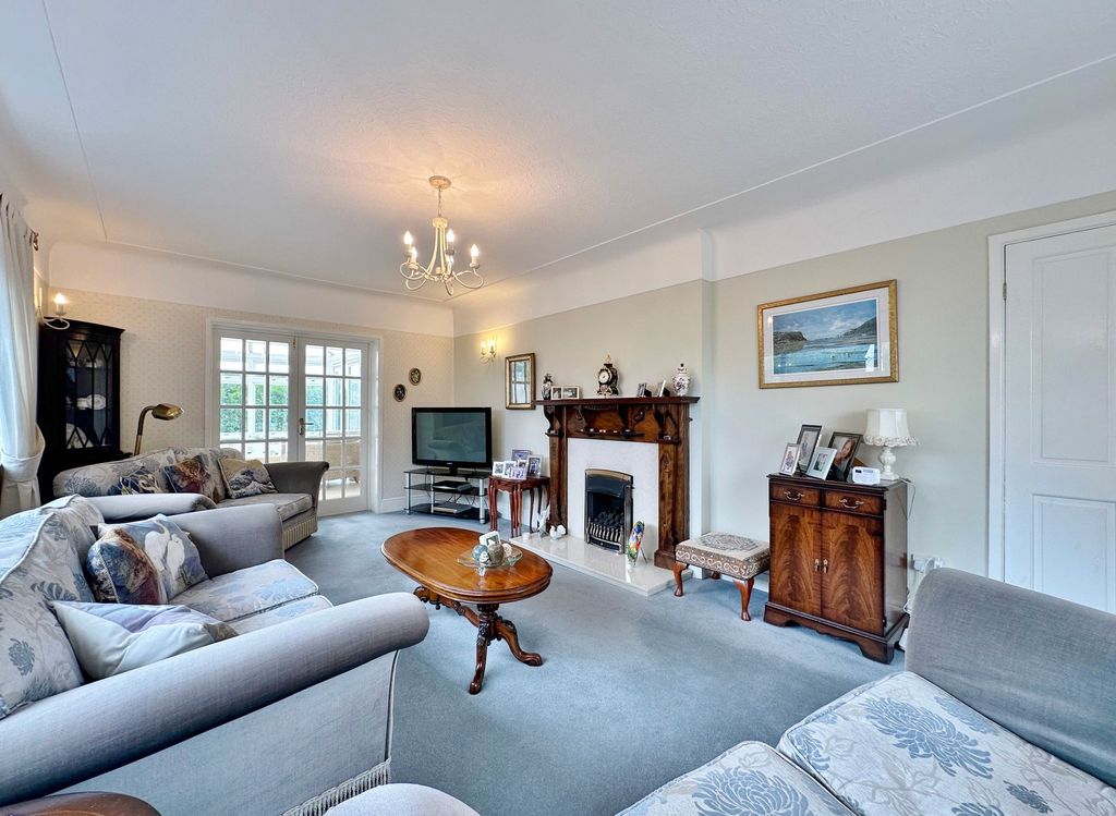 Property photo 2 of 20 Photo 5