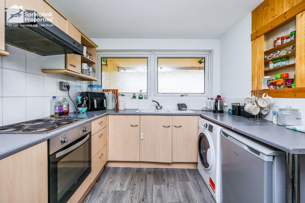 Property photo 3 of 8 Image 3