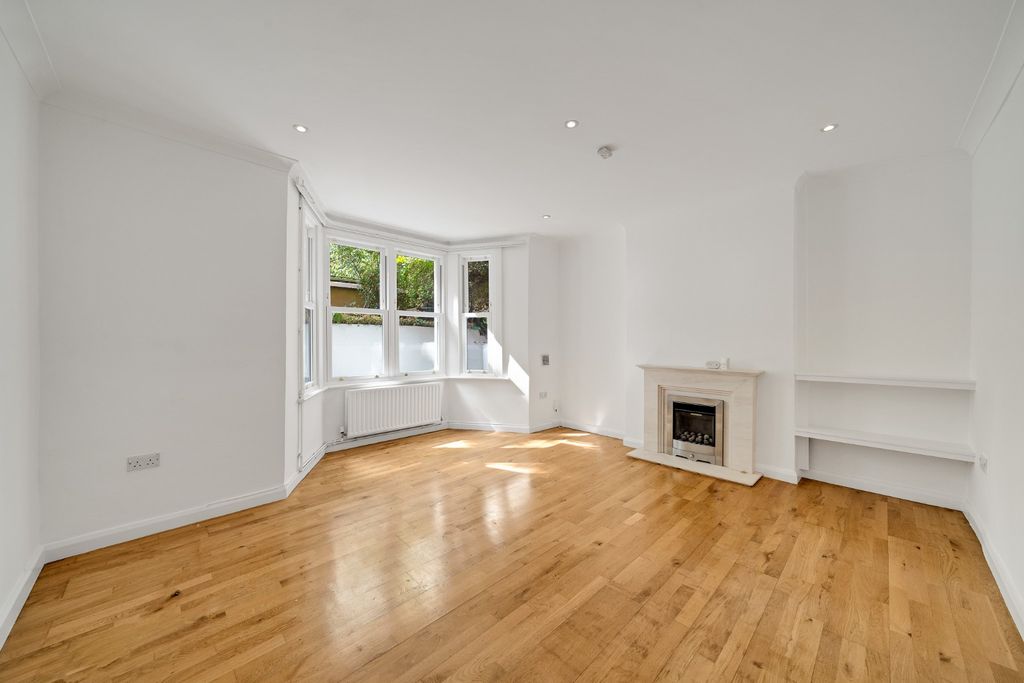 Property photo 2 of 11 5396762