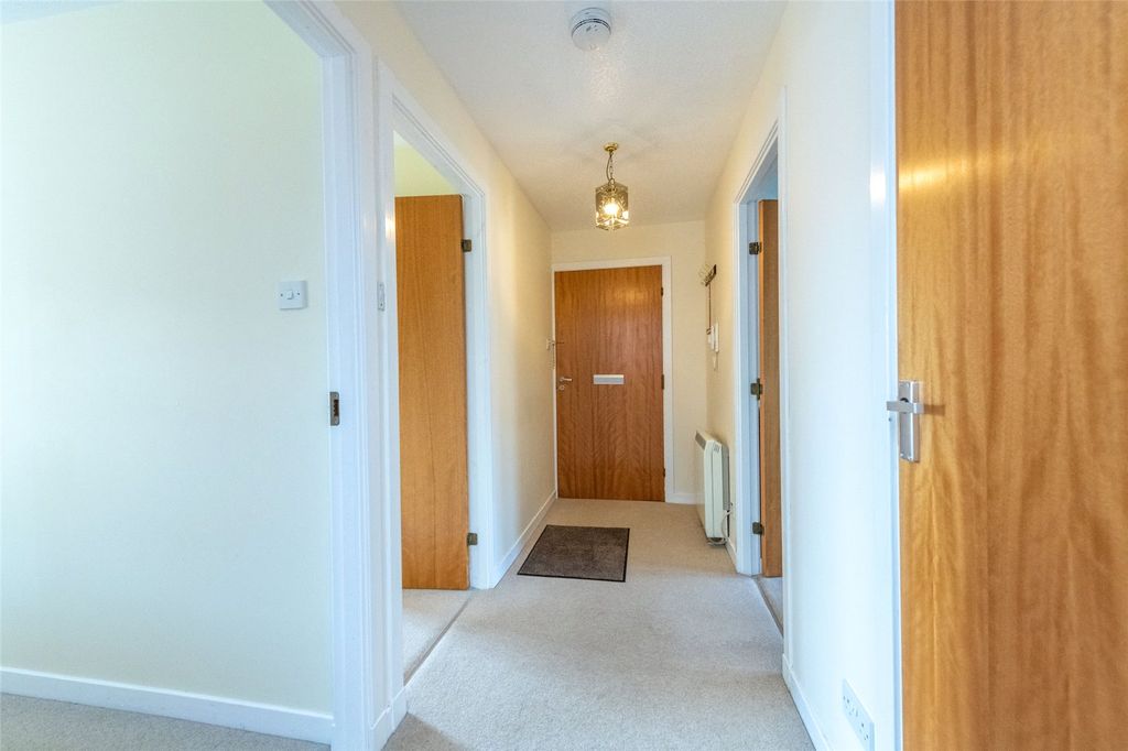 Property photo 2 of 15 Hallway