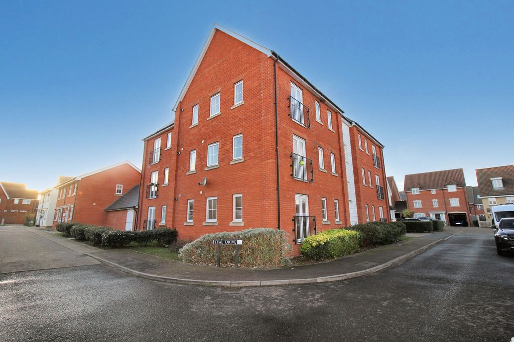 Property photo 1 of 10 Front Elevation