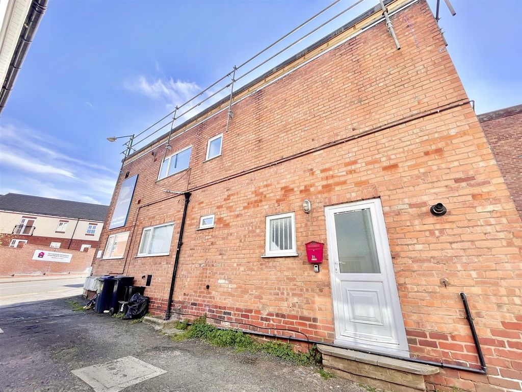 Property photo 2 of 8 Front