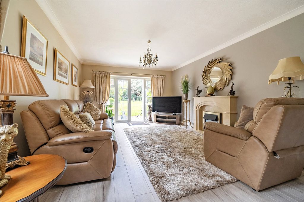 Property photo 2 of 26 Picture No. 24