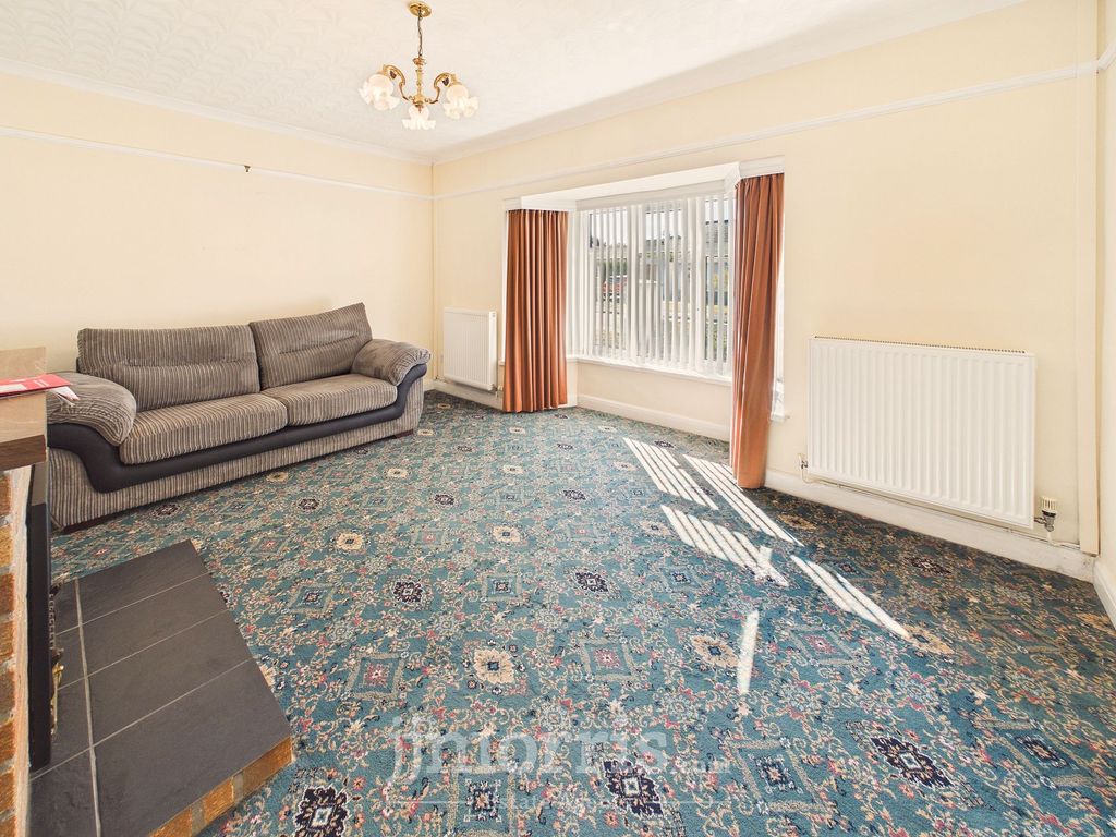 Property photo 2 of 28