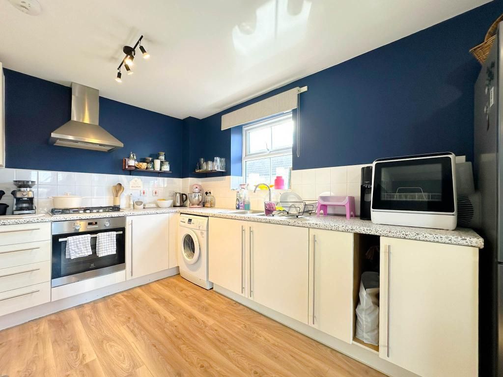 Property photo 3 of 9 Photo 3