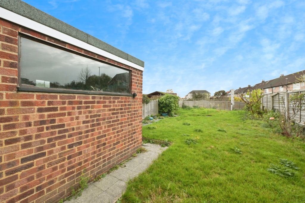 Property photo 3 of 14