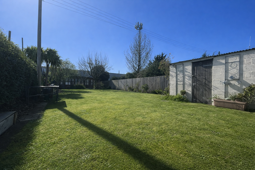 Property photo 3 of 15 Garden