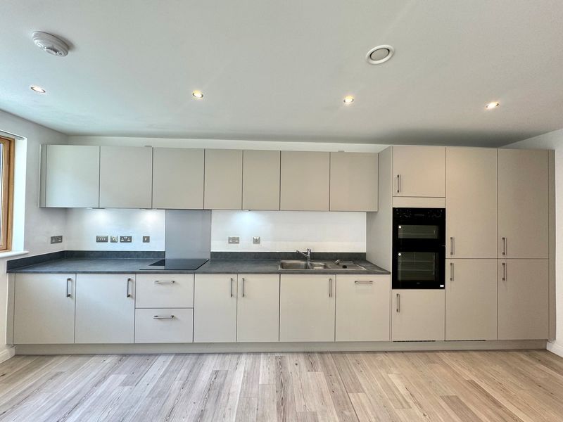 Property photo 2 of 9 Photo 8