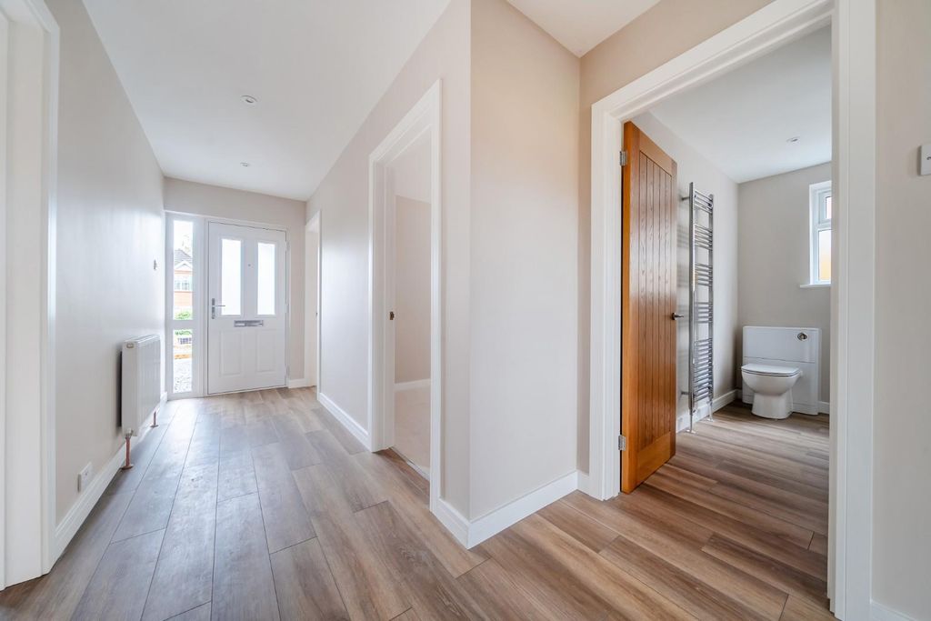 Property photo 2 of 16 9-1372599-9-68F9E89Bcfcfc-9.Jpg