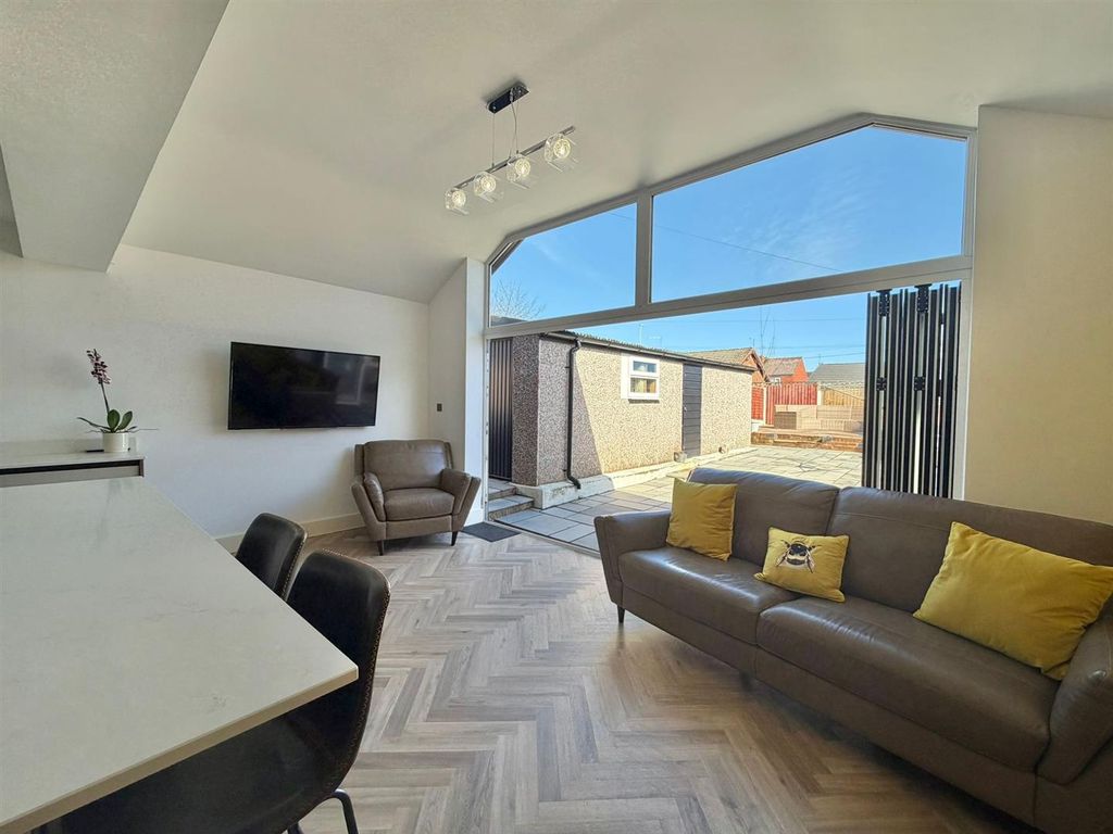 Property photo 2 of 20 Whatsapp Image 2026-03-18 At 12.08.57 (4).Jpeg