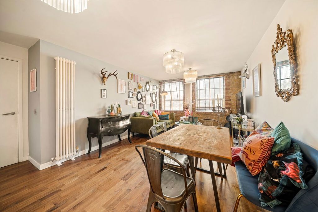 Property photo 2 of 5