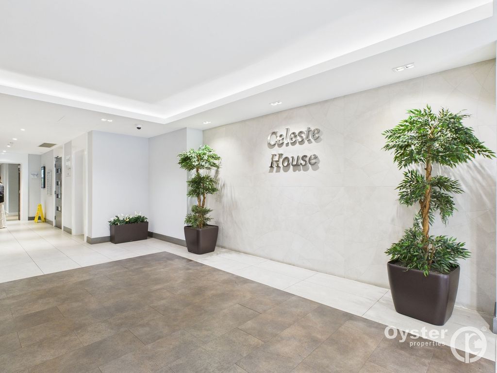 Property photo 2 of 16 Lobby