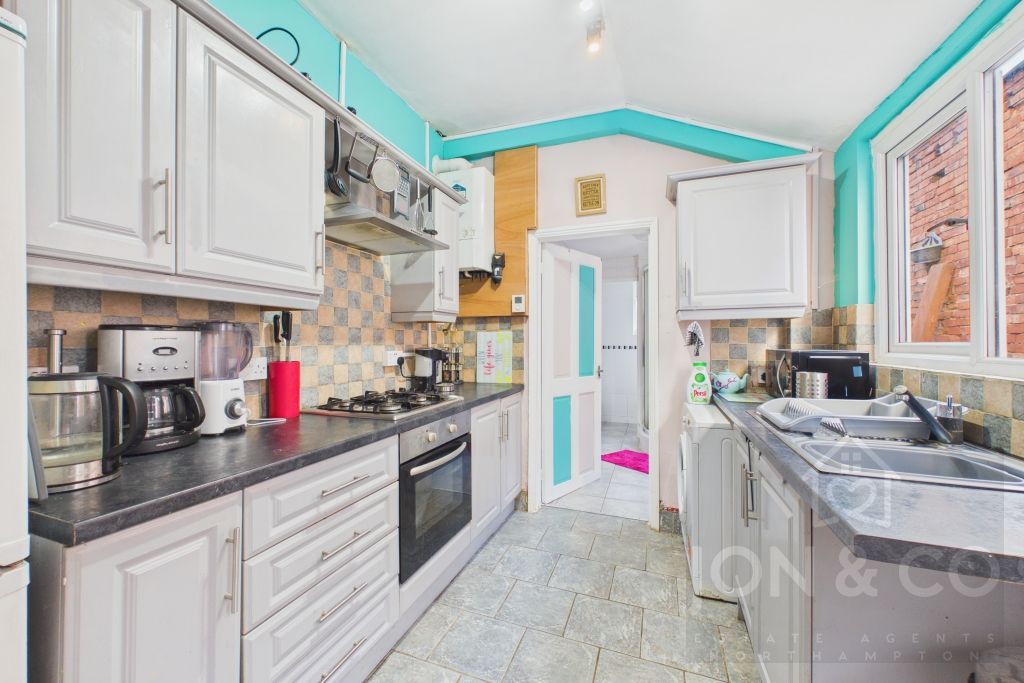 Property photo 2 of 9