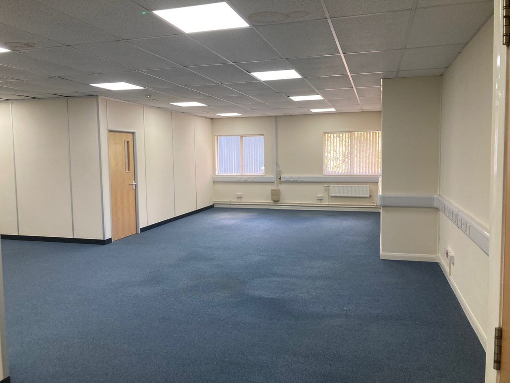 Property photo 2 of 9