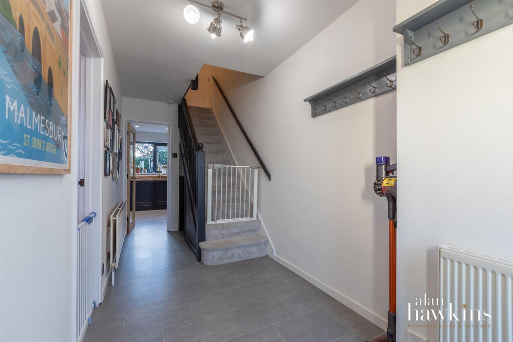 Property photo 2 of 20 3536-04.Jpg