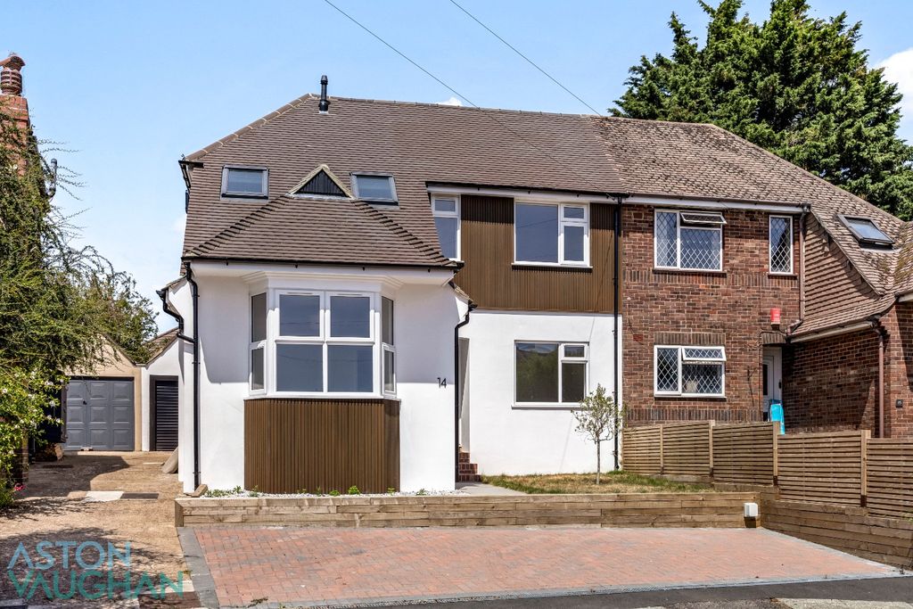 Property photo 1 of 36 5308311