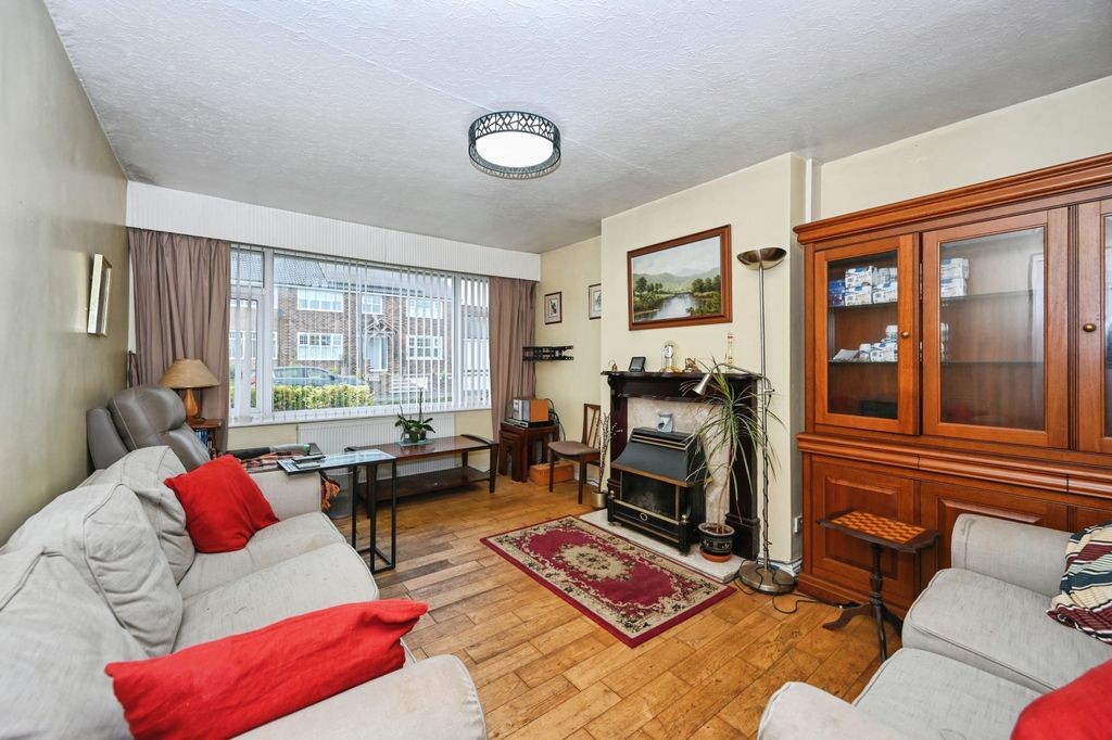 Property photo 2 of 15