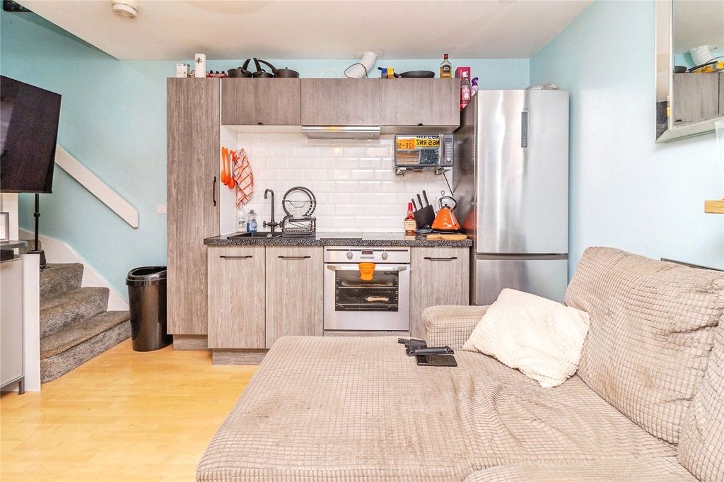 Property photo 3 of 17 Picture No. 04