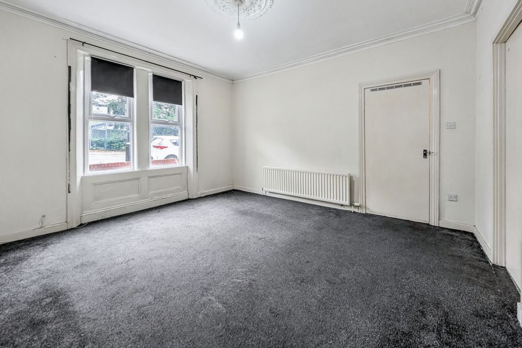 Property photo 3 of 15 132 Mowbray Street, Newcastle Upon Tyne, Tyne And Wear, Ne6 5Pa