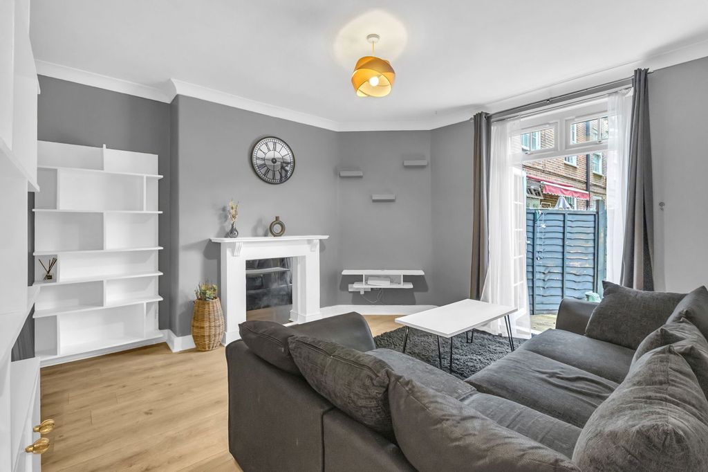 Property photo 1 of 13