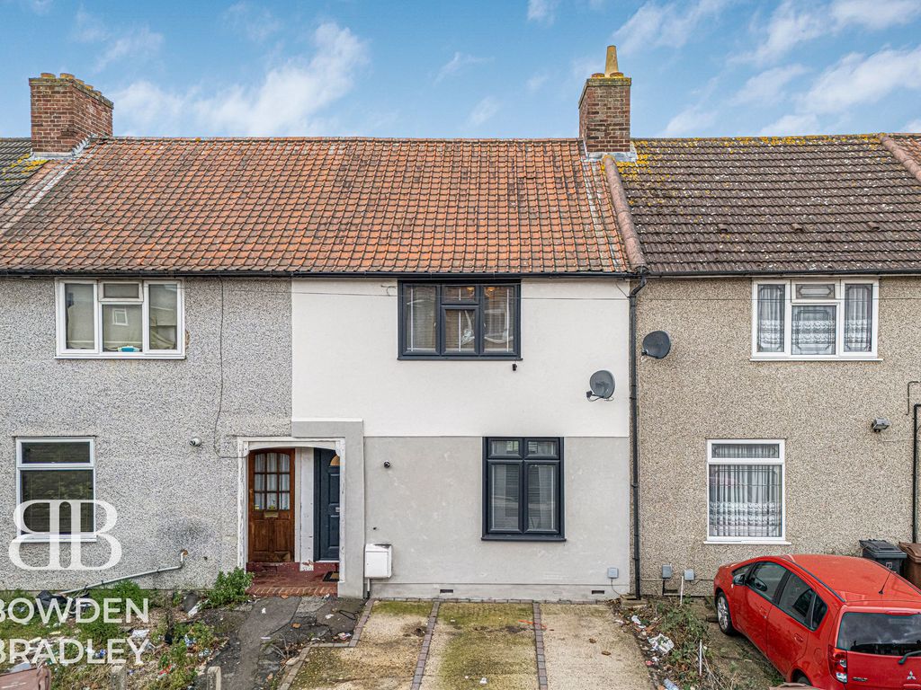 Property photo 1 of 18