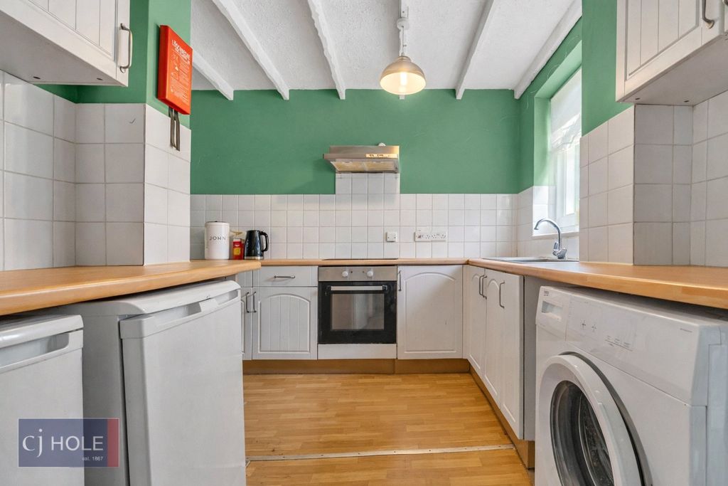 Property photo 1 of 15 Picture No. 30