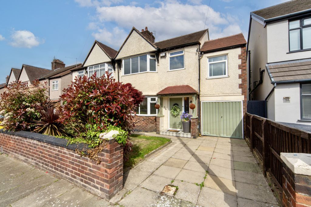 Property photo 1 of 27