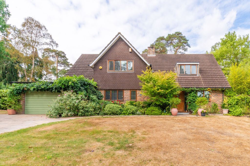 Property photo 2 of 49