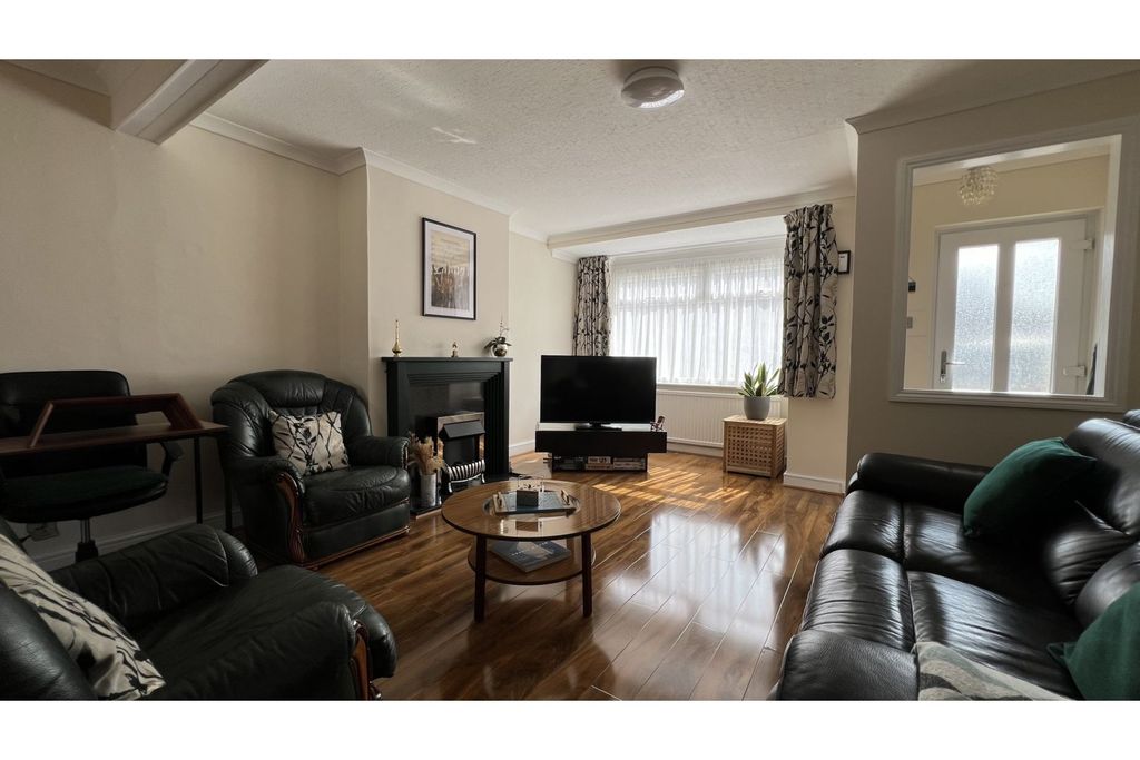 Property photo 3 of 16 Reception Room