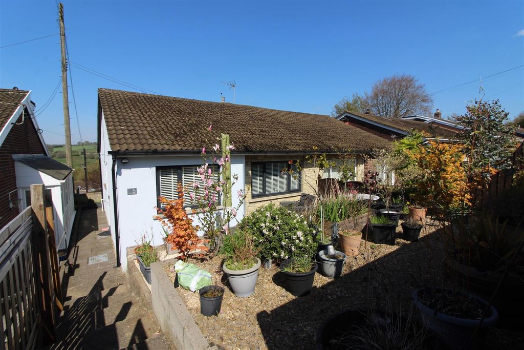 Property photo 1 of 32 Outside