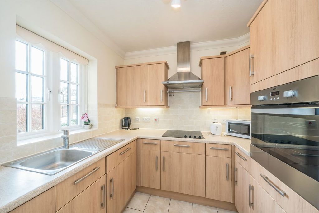 Property photo 3 of 6