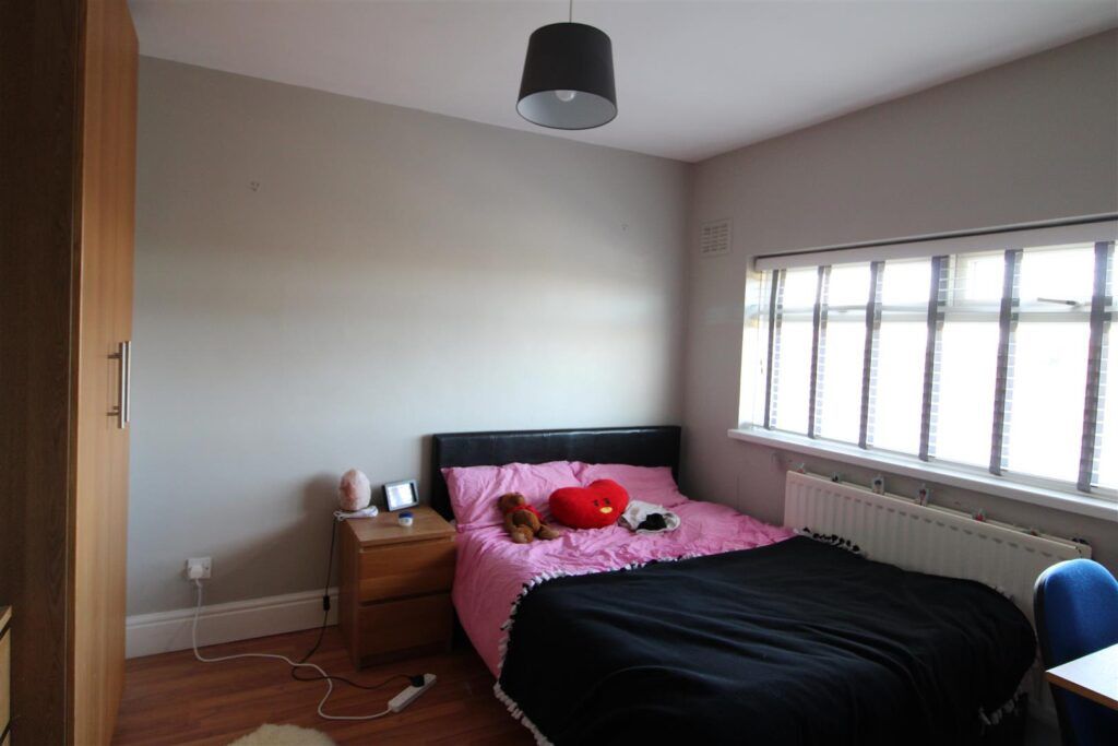 Property photo 2 of 9 Property Photo